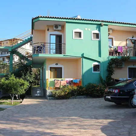 House Casa de hóspedes *